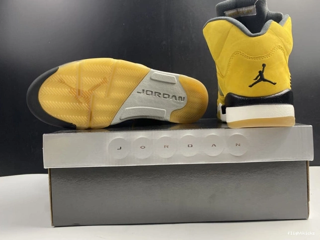 454783-701 Tokyo Air T23 5 Jordan Retro 1008